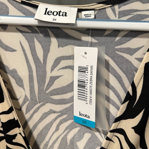 Leota Perfect Wrap Zebra Safari Dress - Picture 6 of 12